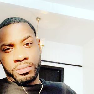 Meet your Posher, Derrick